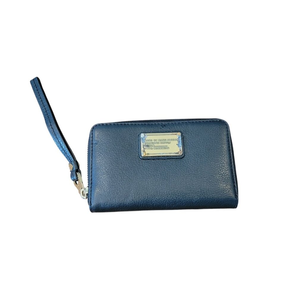 NWT Marc by Marc Jacobs Black Leather Wristlet/Wallet Flawed